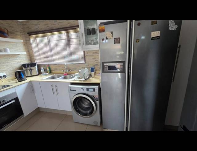 3 BEDROOM SIMPLEX FOR SALE IN ESCOMBE